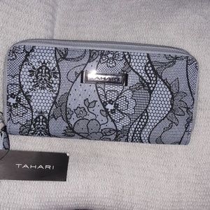 Tahari Wallet